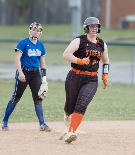 Lady Tigers fall to Lady Bucs